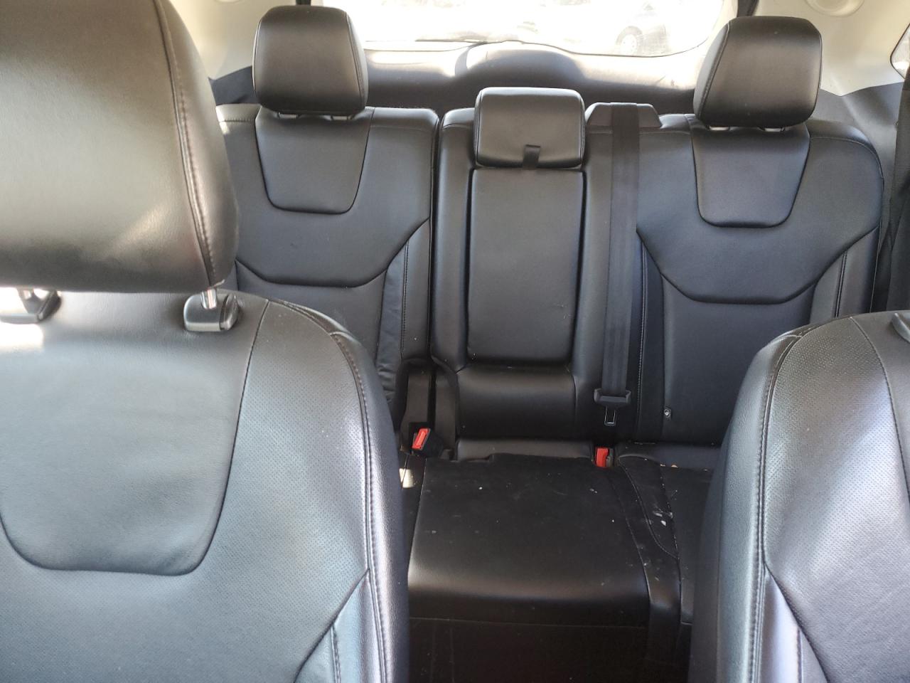 2015 Ford Edge - Image 10