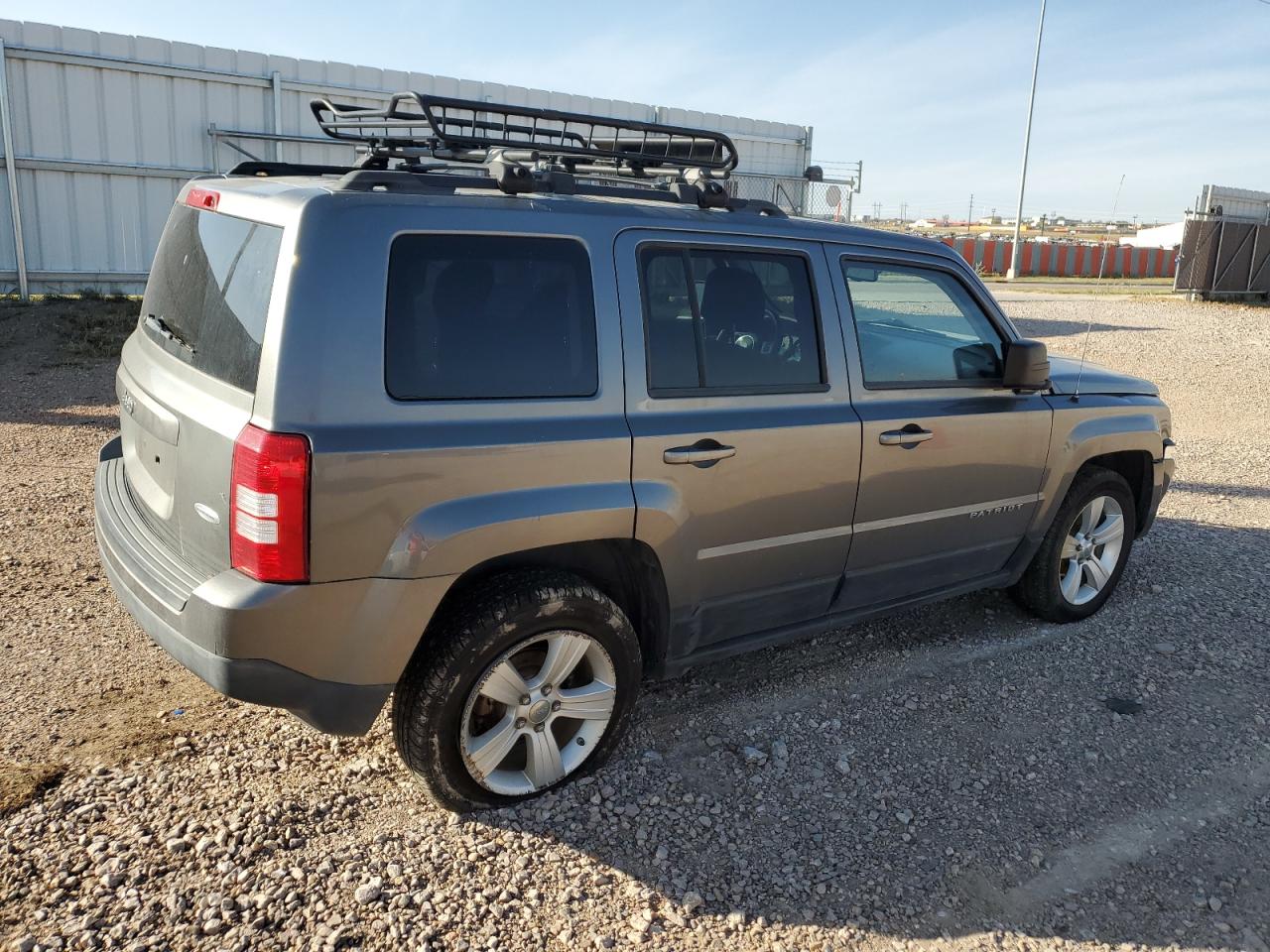 2011 Jeep Liberty (Patriot) - Image 3