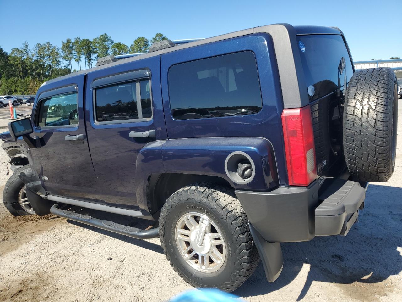 2007 Hummer H3 - Image 2