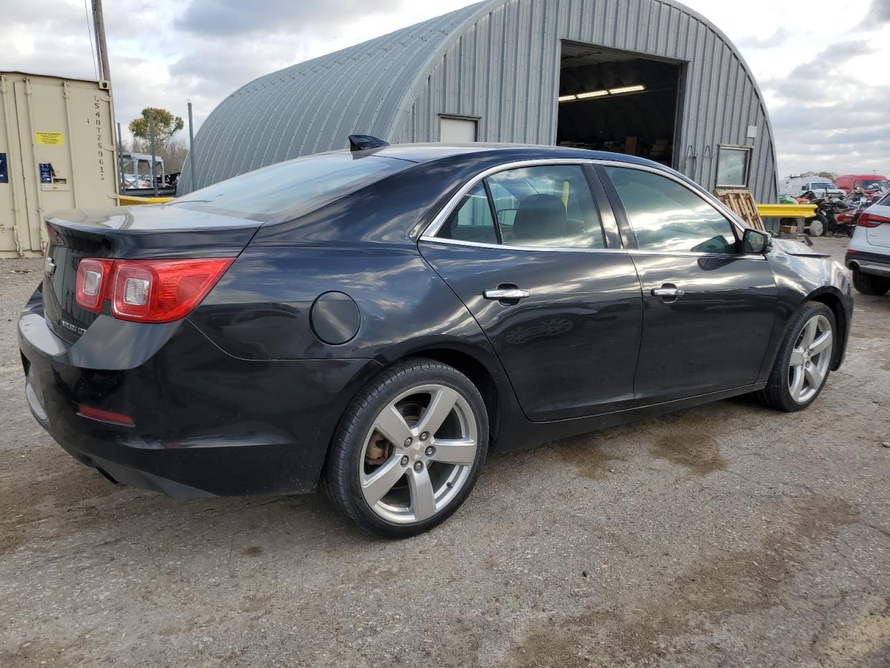 2015 Chevrolet Malibu - Image 3