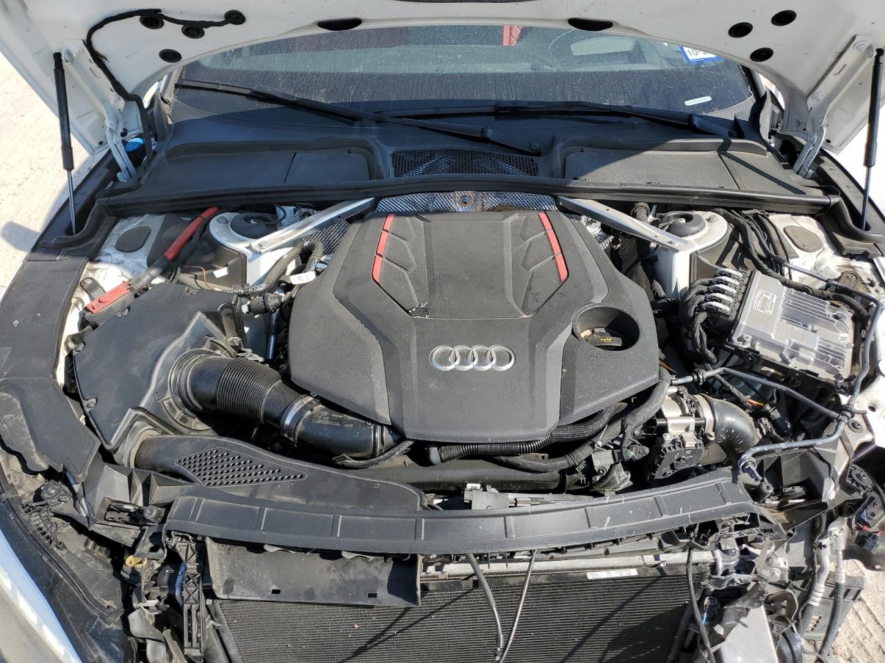 WAUB4CF55NA004481 2022 Audi S5 Prestige