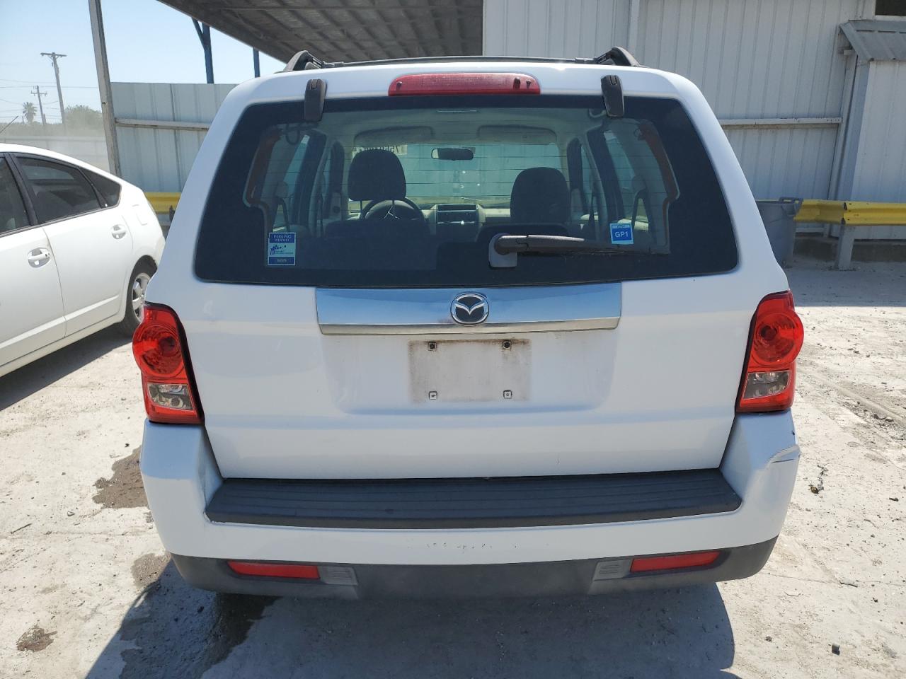 2008 Mazda Tribute I VIN: 4F2CZ02ZX8KM32013 Lot: 75694204