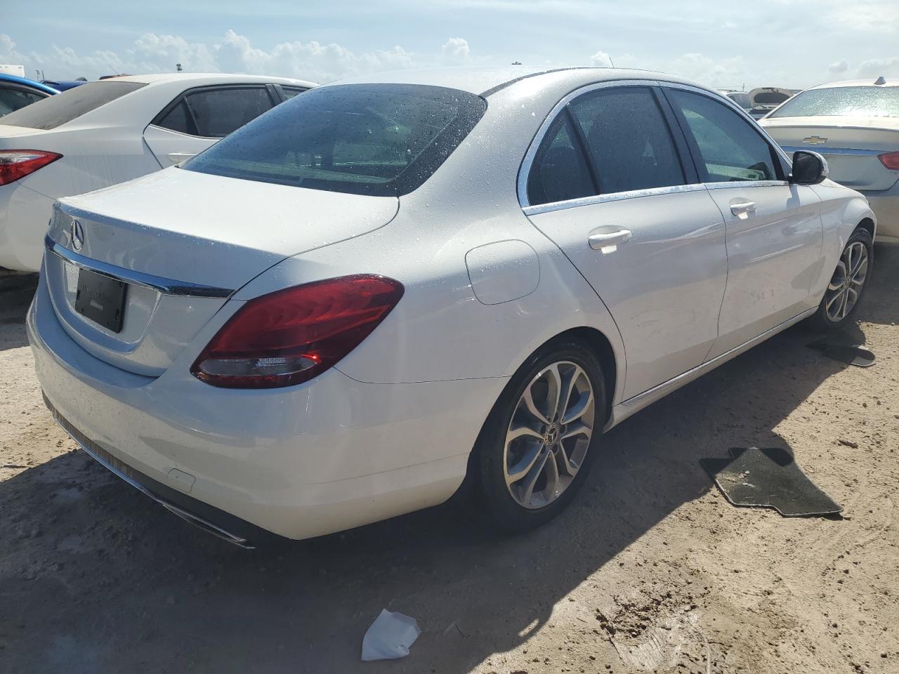 VIN 55SWF4JB9GU122477 2016 MERCEDES-BENZ C-CLASS no.3