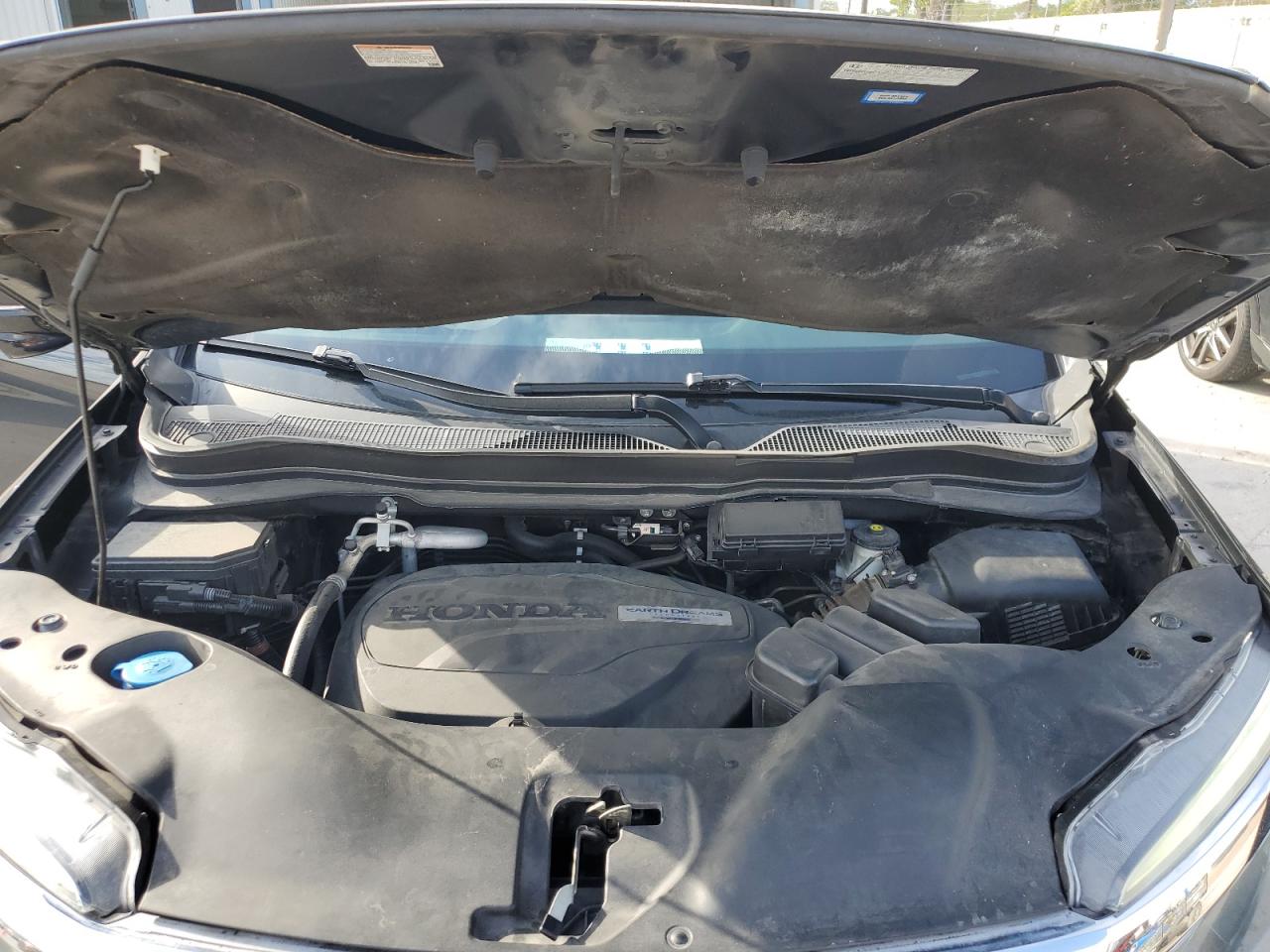 2017 Honda Pilot - Image 12
