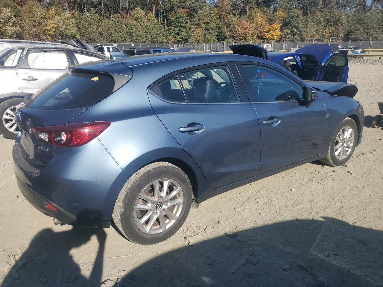 2014 Mazda 3 - Image 3