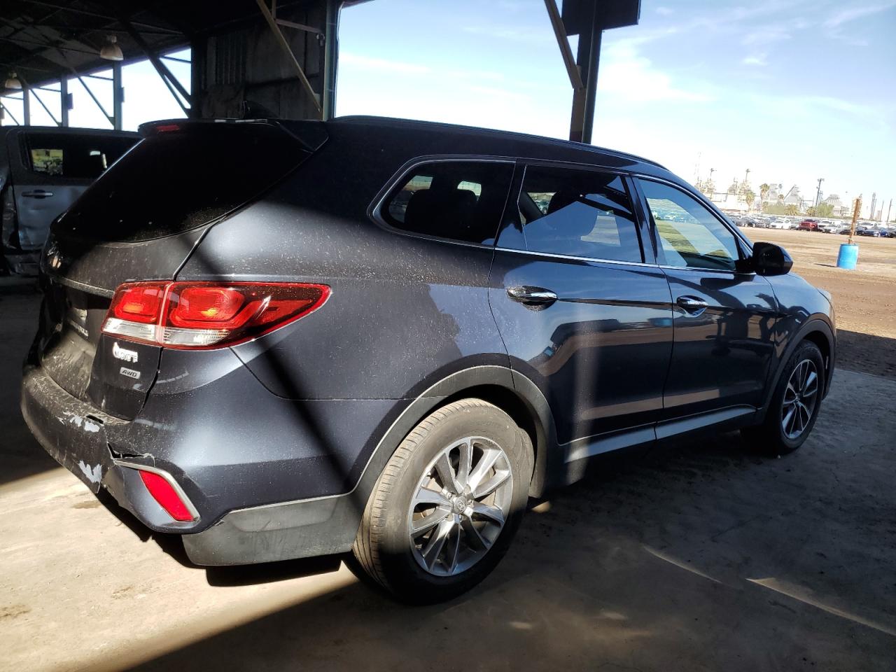 2017 Hyundai Santa Fe - Image 3