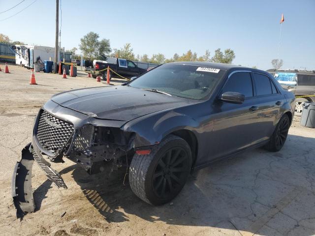 2016 Chrysler 300C 