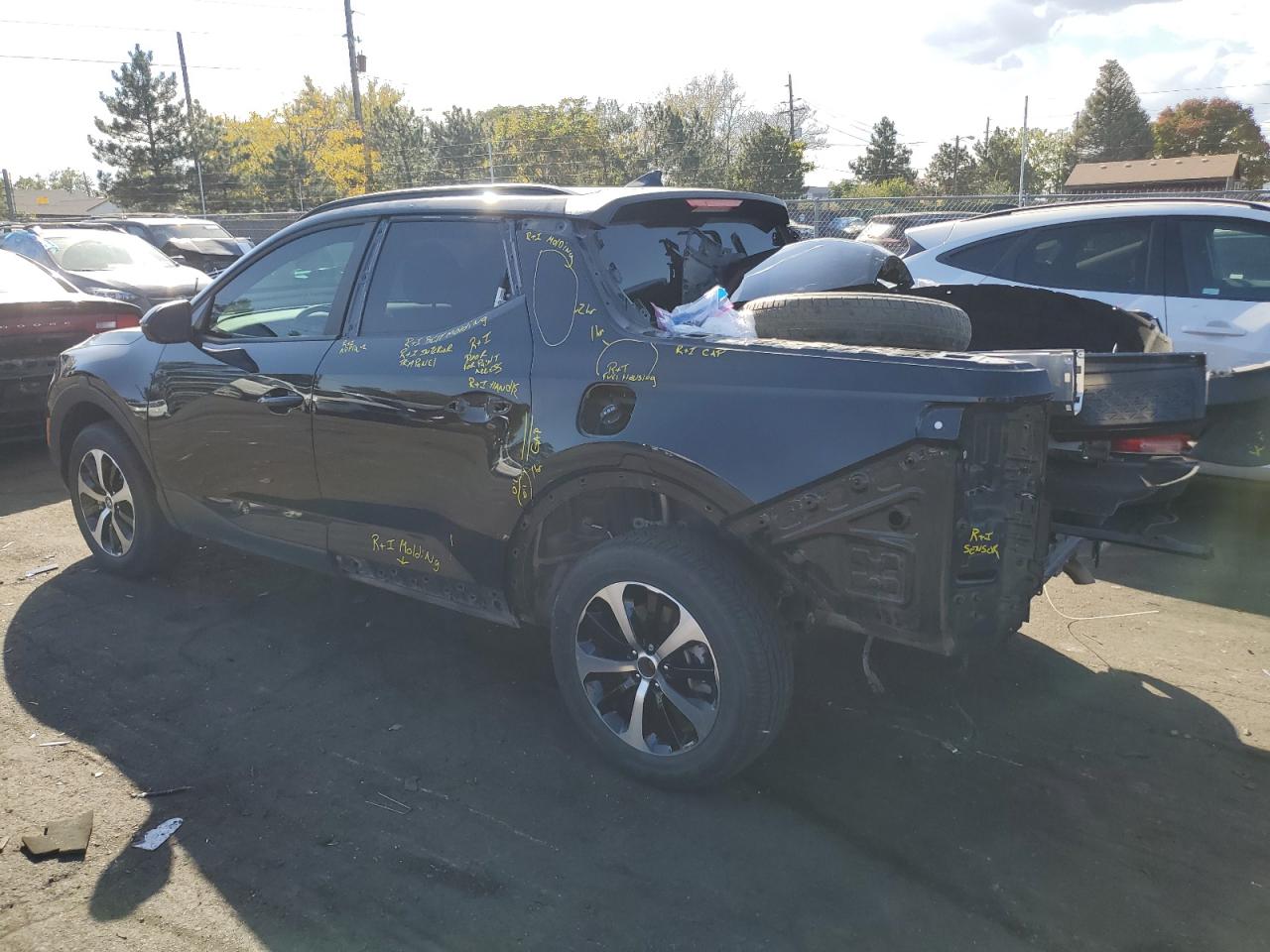 2024 Hyundai Santa Cruz - Image 2