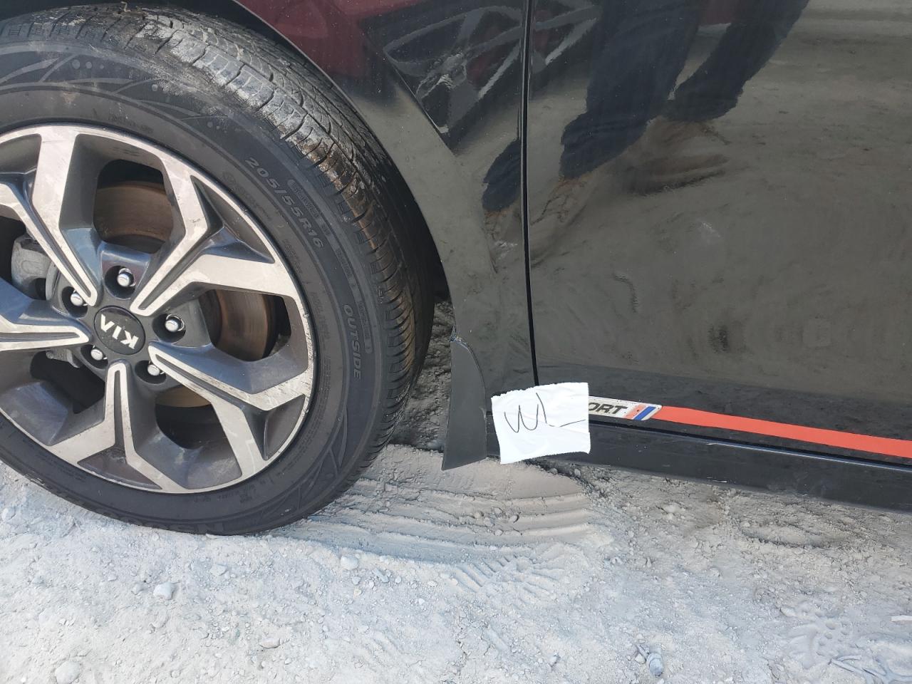 2019 Kia Forte - Image 12