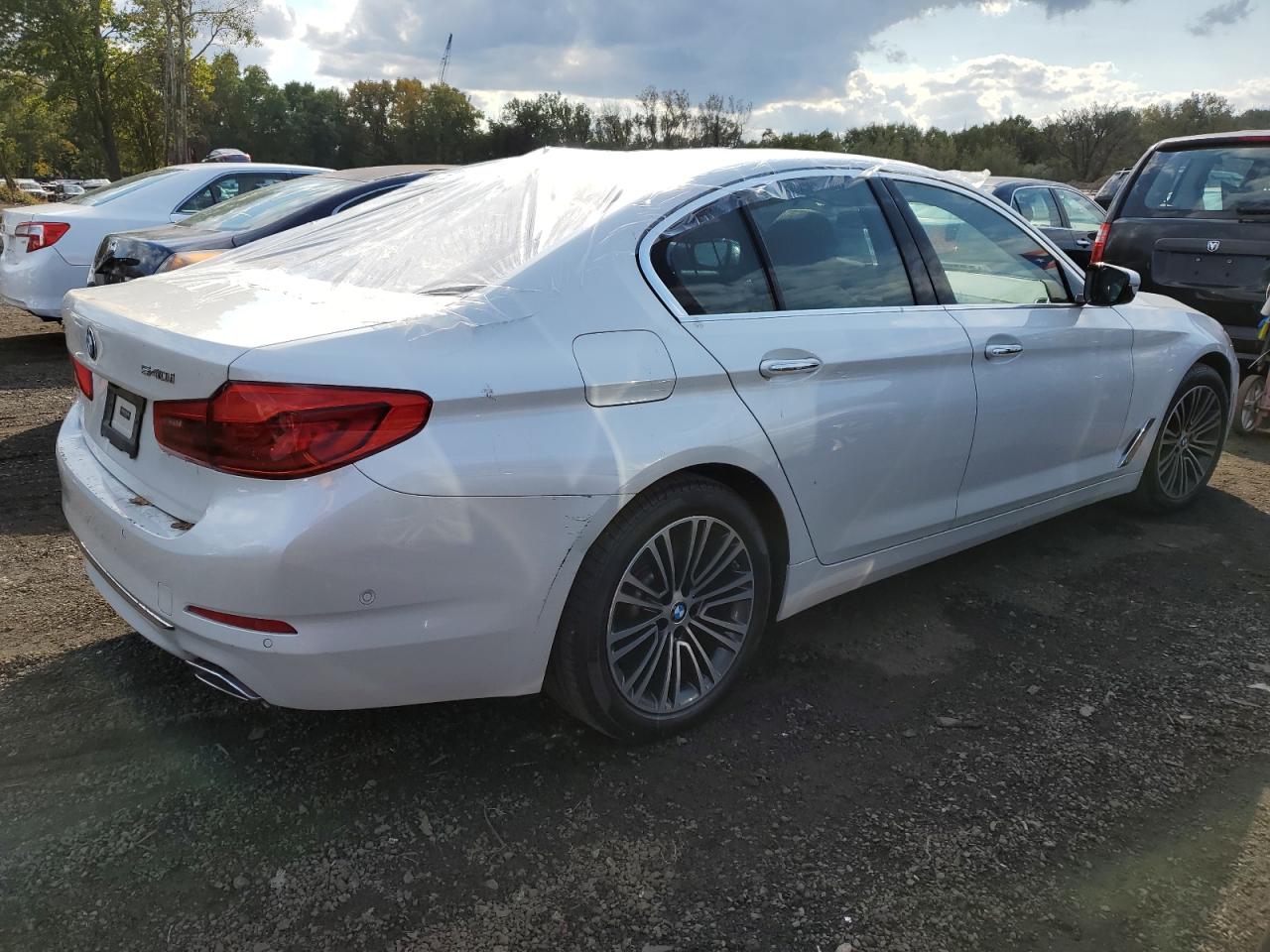 WBAJE7C5XJWA03959 2018 BMW 540 Xi