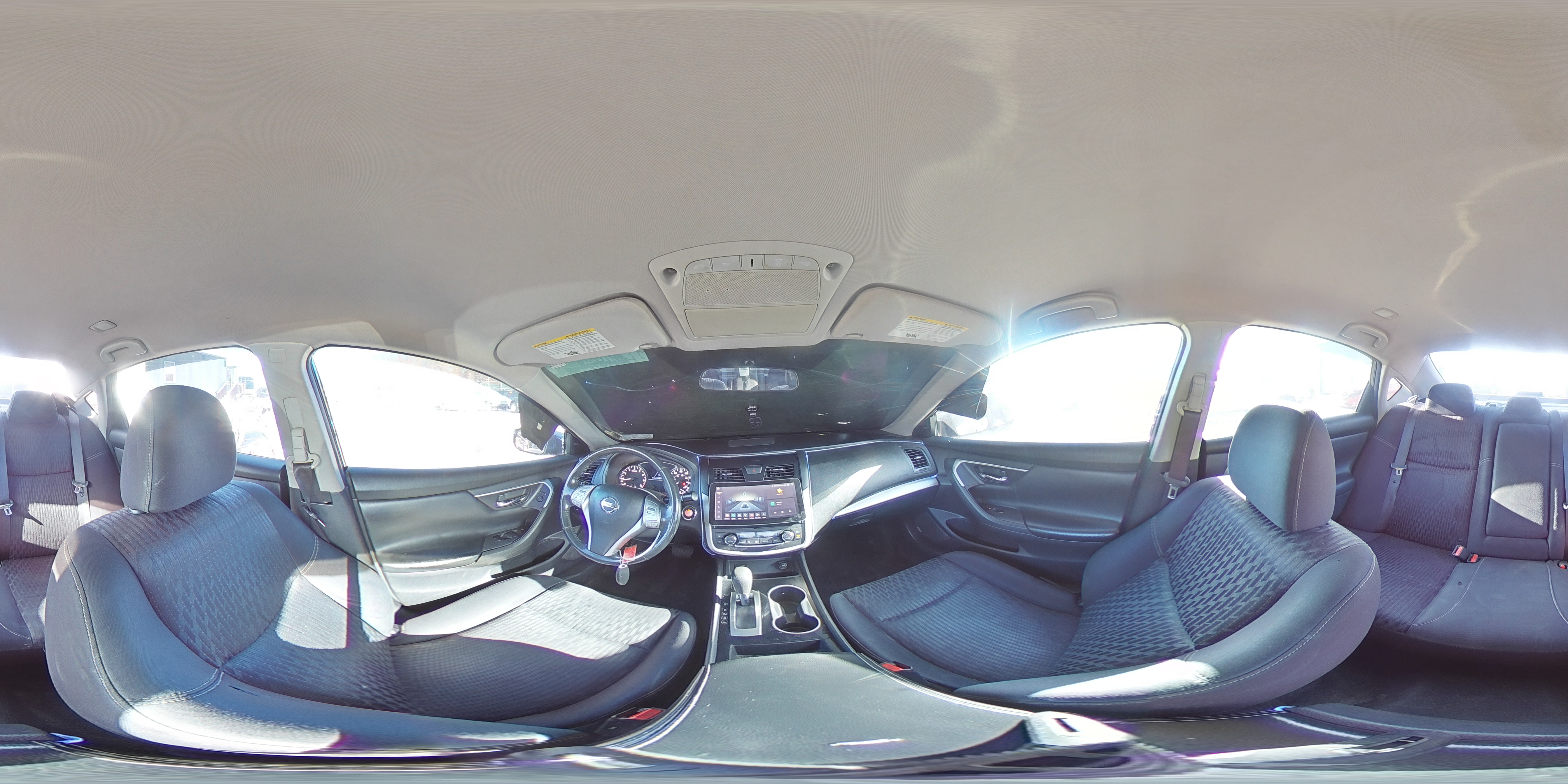 2017 Nissan Altima - Image 15