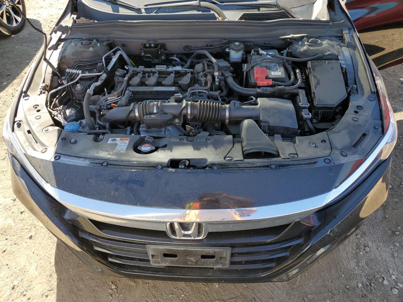 1HGCV1F58JA261008 2018 Honda Accord Exl