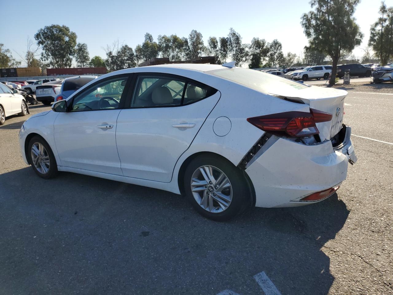 2019 Hyundai Elantra - Image 2