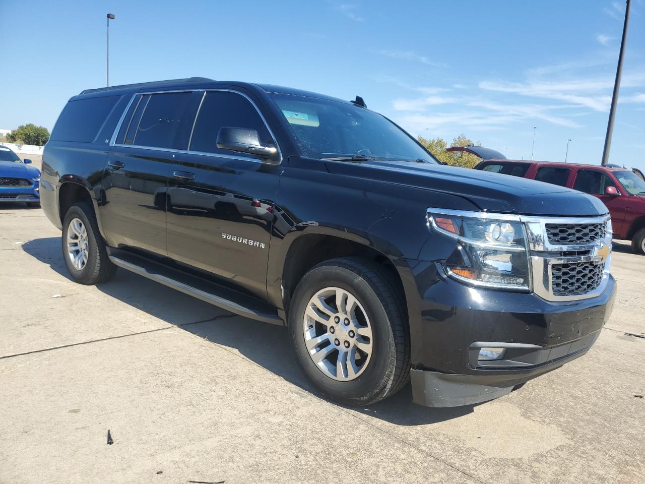 2018 Chevrolet Suburban - Image 4
