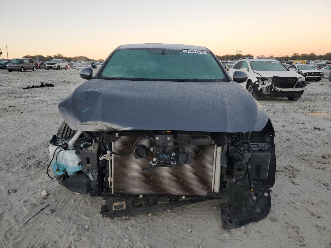 2020 Nissan Altima - Image 5