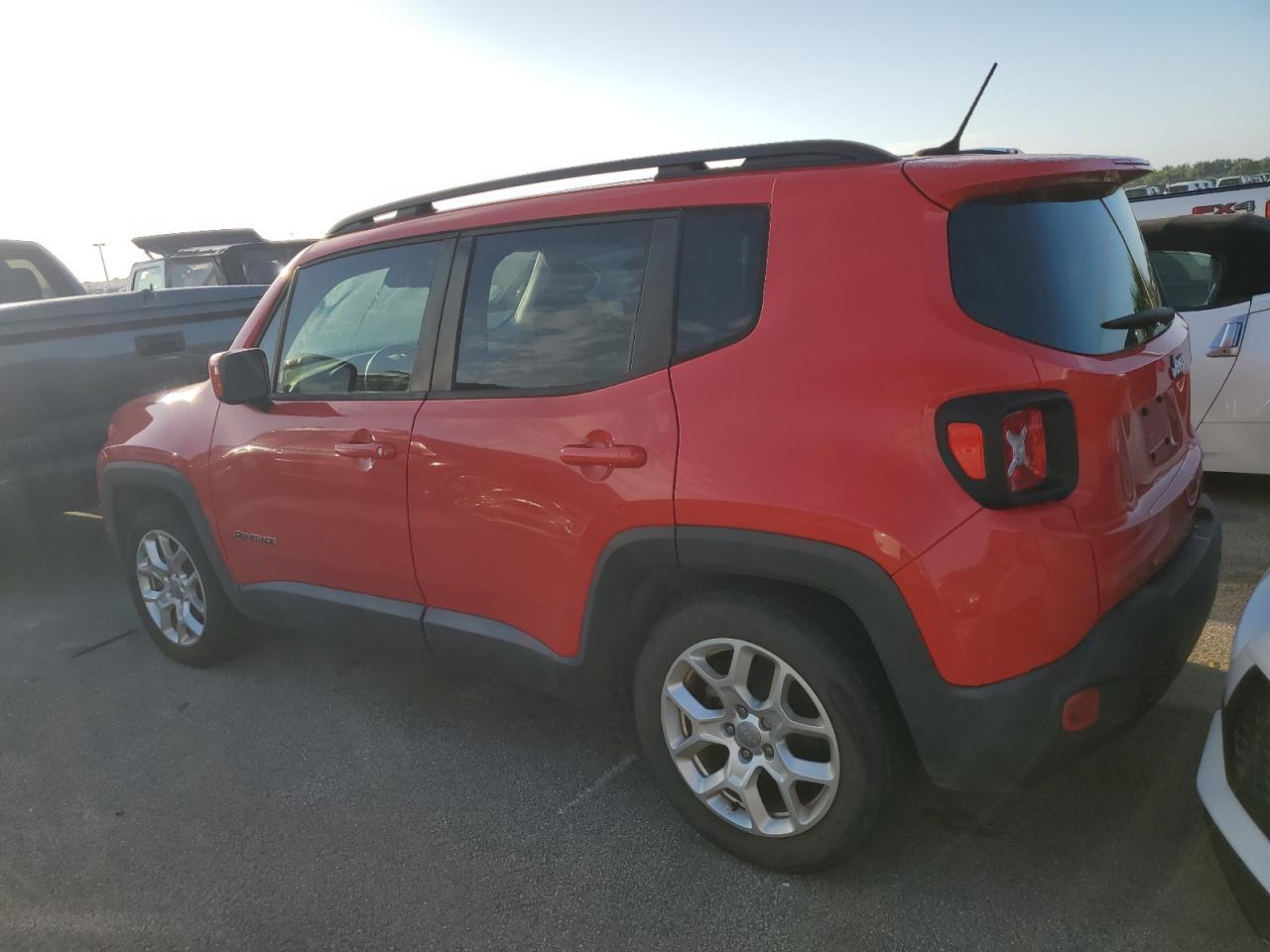 ZACCJABB6HPG42954 2017 JEEP RENEGADE - Image 2