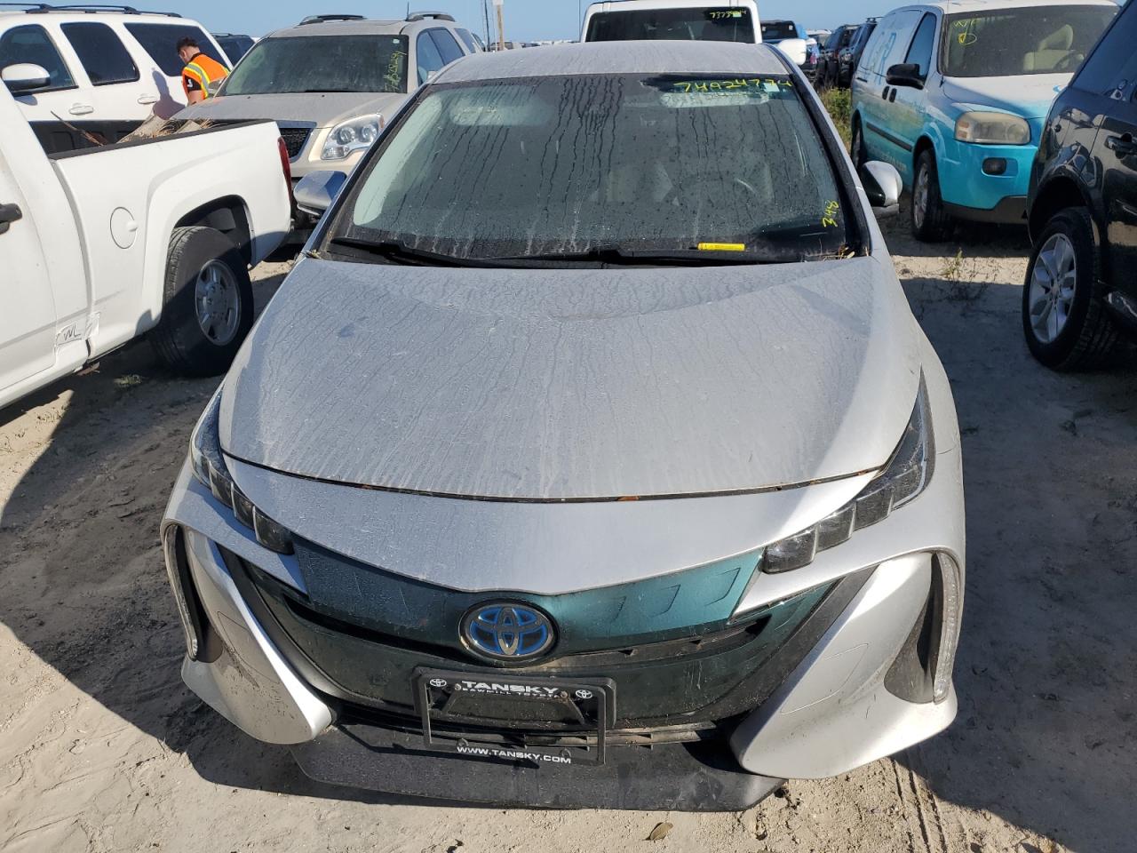 2018 Toyota Prius Prime VIN: JTDKARFP6J3075235 Lot: 74924774