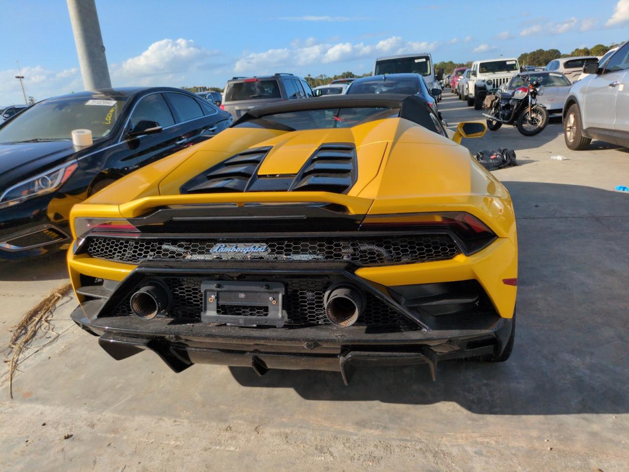 ZHWUT5ZF1PLA23321 2023 Lamborghini Huracan Evo