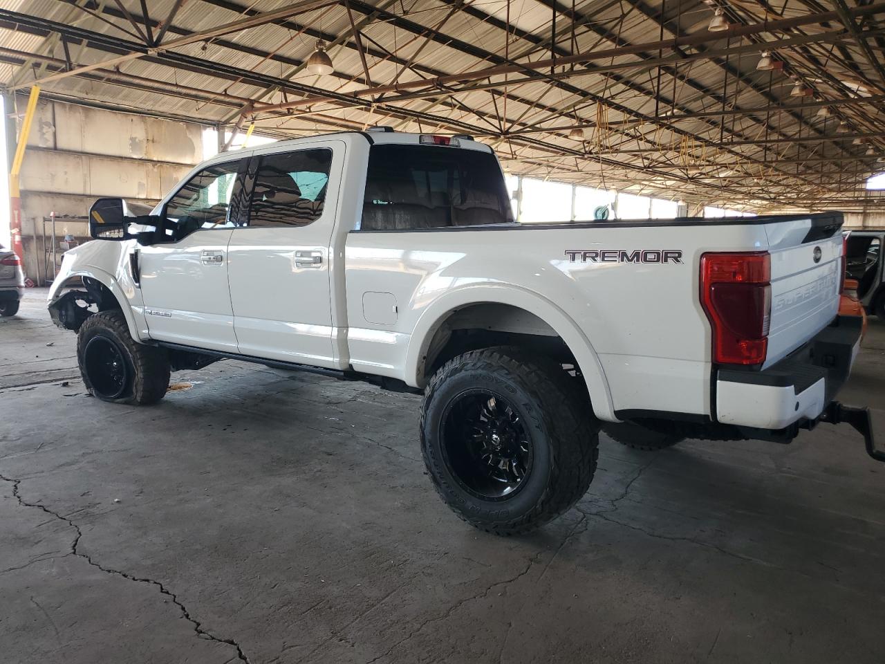 2022 Ford F250 - Image 2