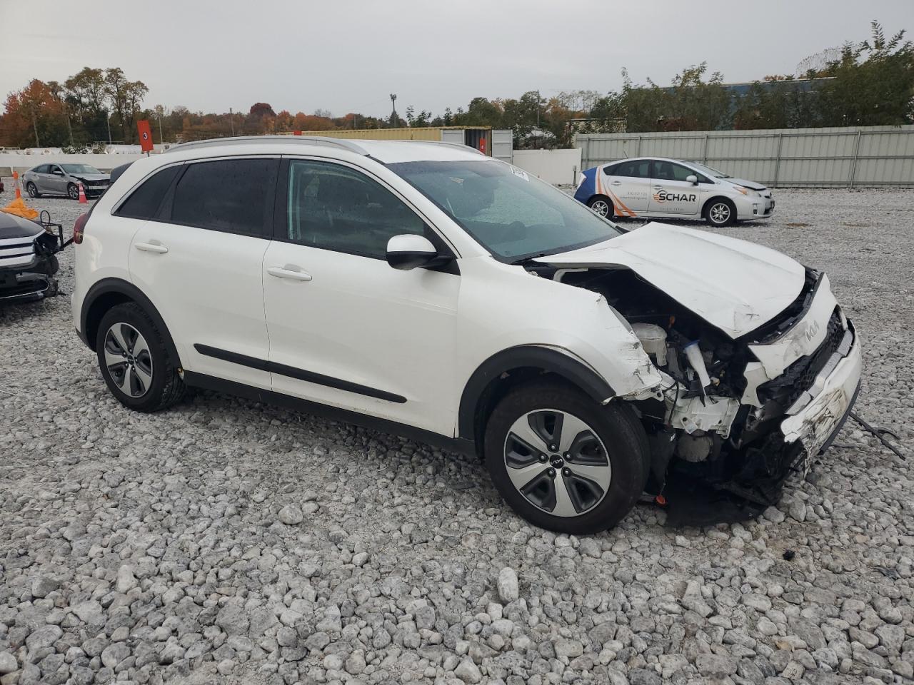 VIN KNDCB3LC7N5500780 2022 KIA NIRO no.4