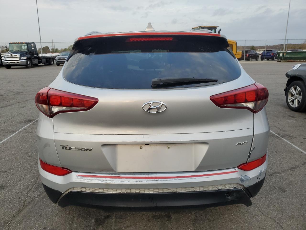 2018 Hyundai Tucson Sel VIN: KM8J3CA4XJU725111 Lot: 78646964