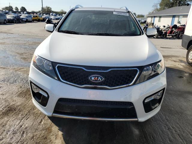 Паркетники KIA SORENTO 2013 Белы