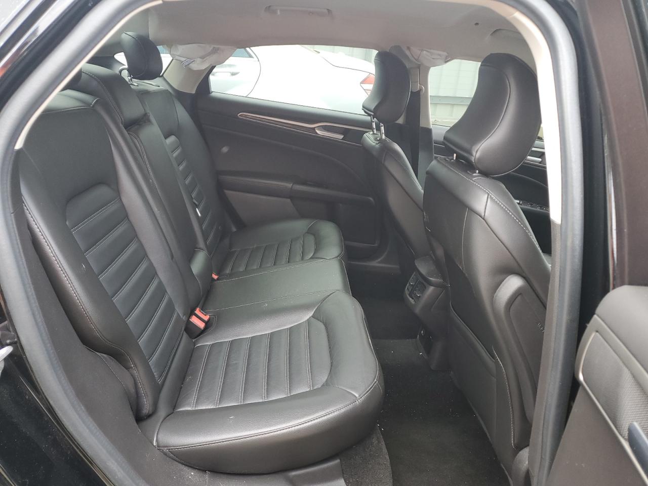 2016 Ford Fusion - Image 10