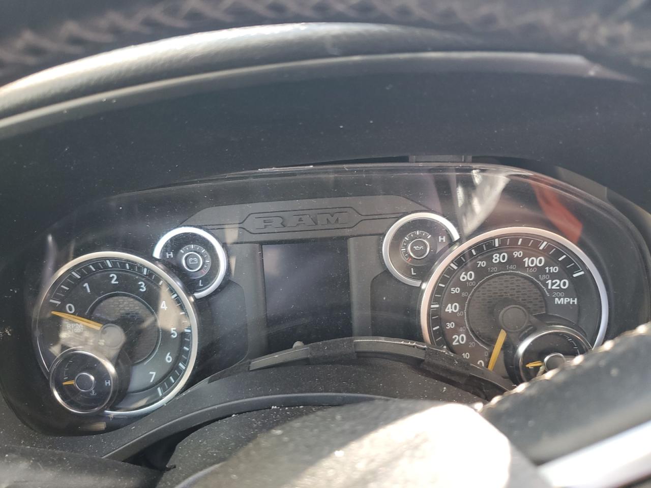 2019 RAM 1500 - Image 9