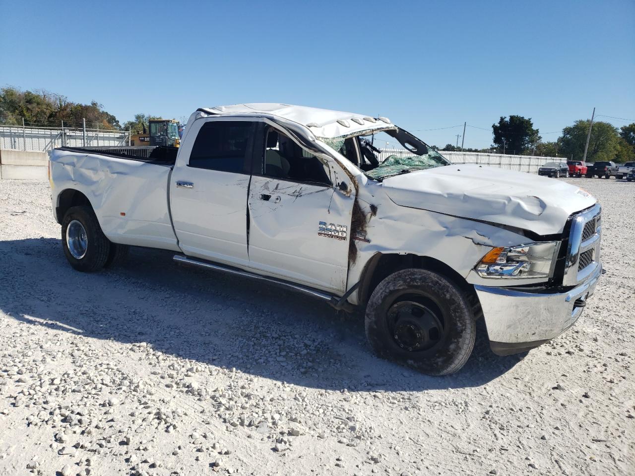 2015 RAM 3500 - Image 4