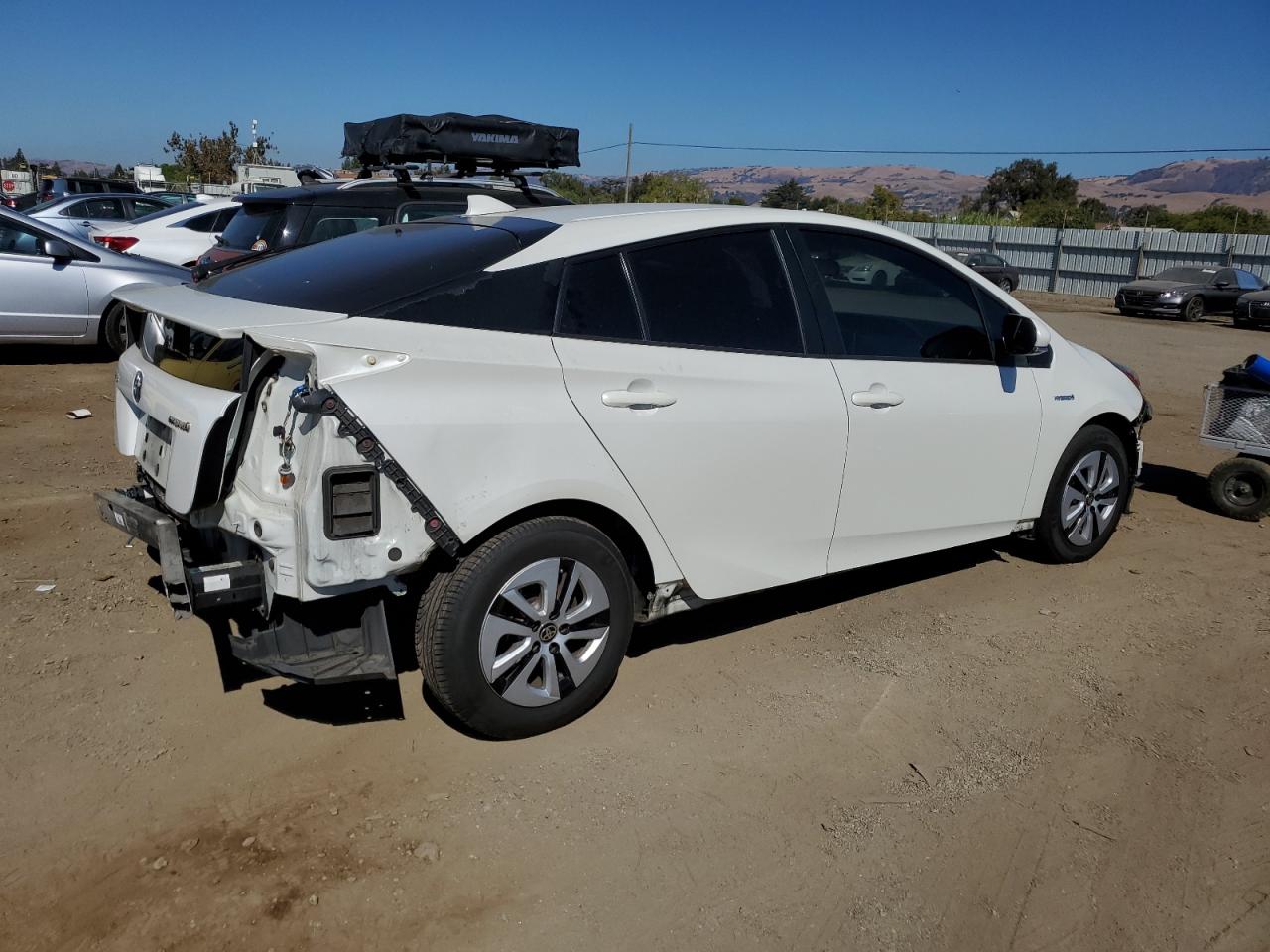 VIN JTDKBRFU4G3011609 2016 TOYOTA PRIUS no.3