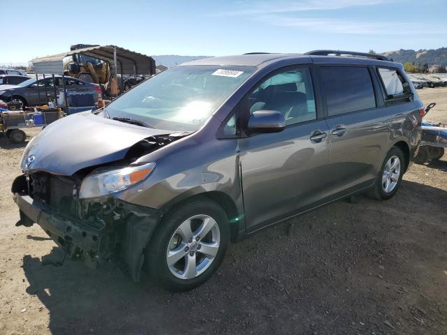 2017 Toyota Sienna Le