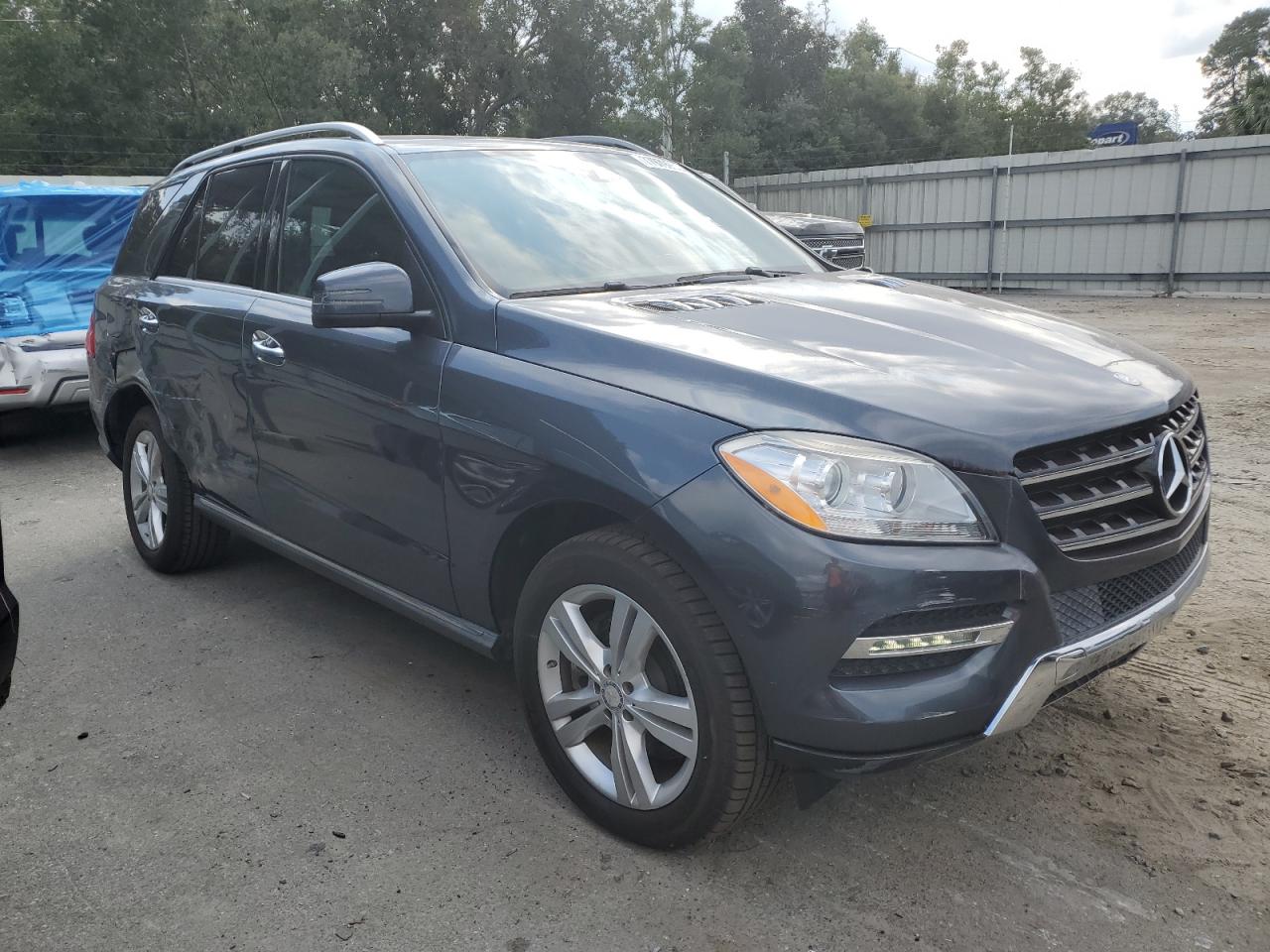 VIN 4JGDA2EB9DA238378 2013 MERCEDES-BENZ M-CLASS no.4