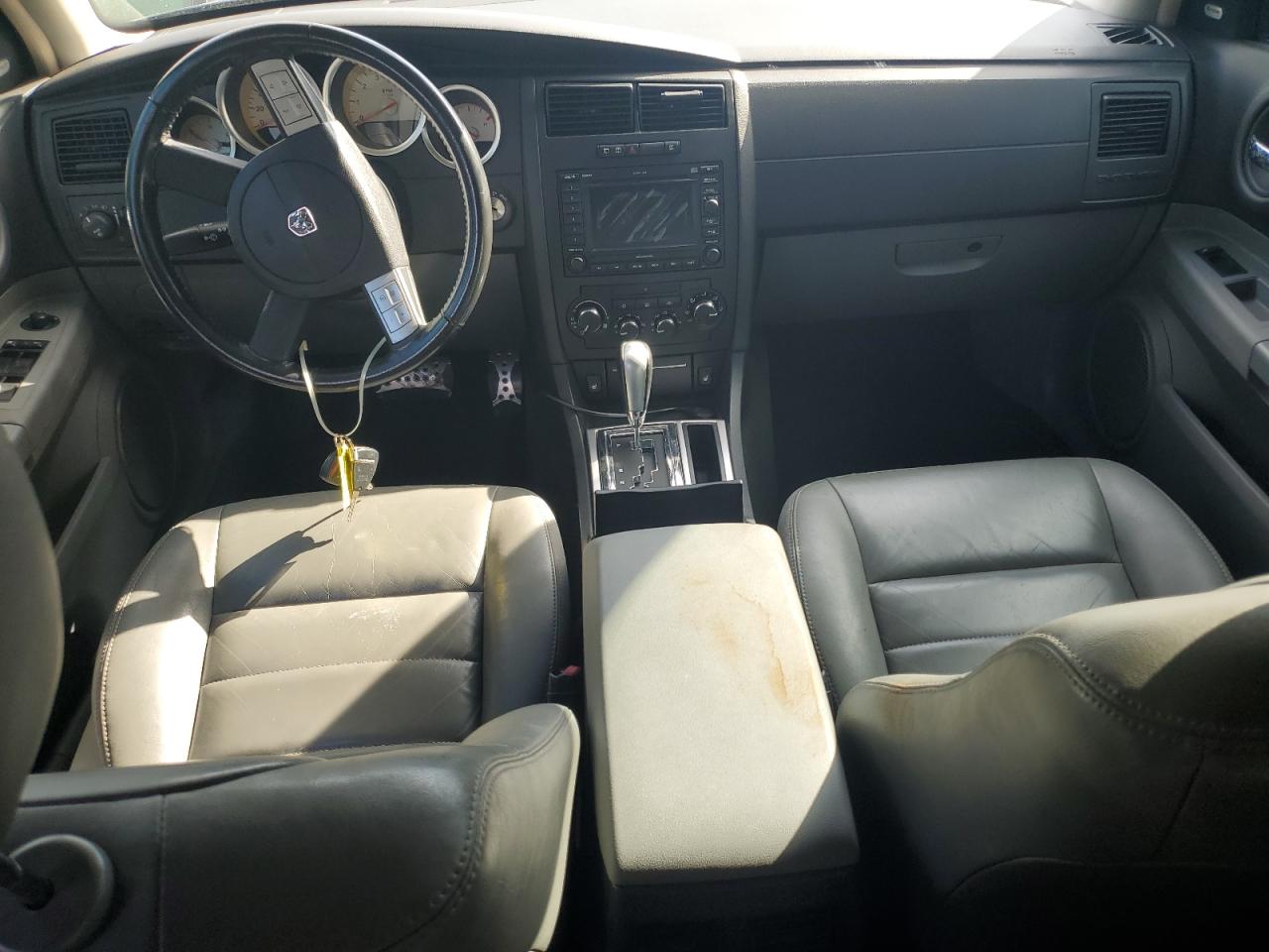 2005 Dodge Magnum R/T VIN: 2D8GV58245H670884 Lot: 74368004