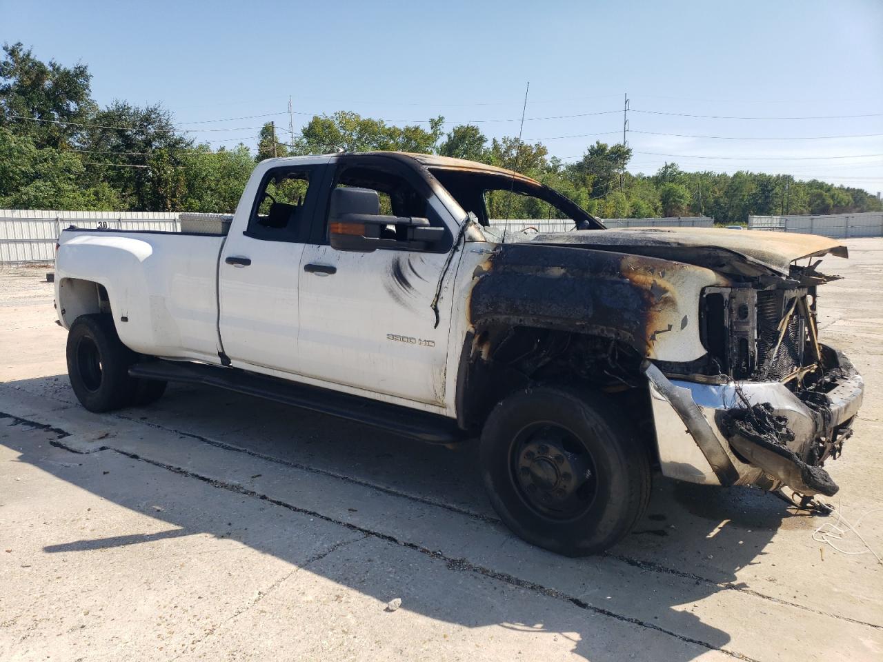 2016 GMC Sierra - Image 4