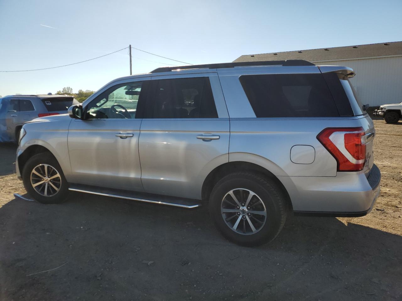 2018 Ford Expedition - Image 2