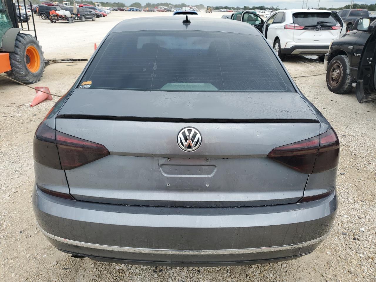 2019 Volkswagen Passat Wolfsburg VIN: 1VWLA7A37KC001155 Lot: 73921934