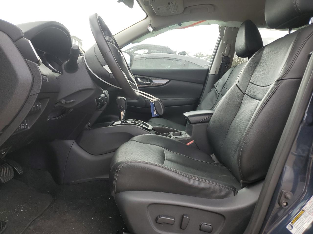 2016 Nissan Rogue - Image 7