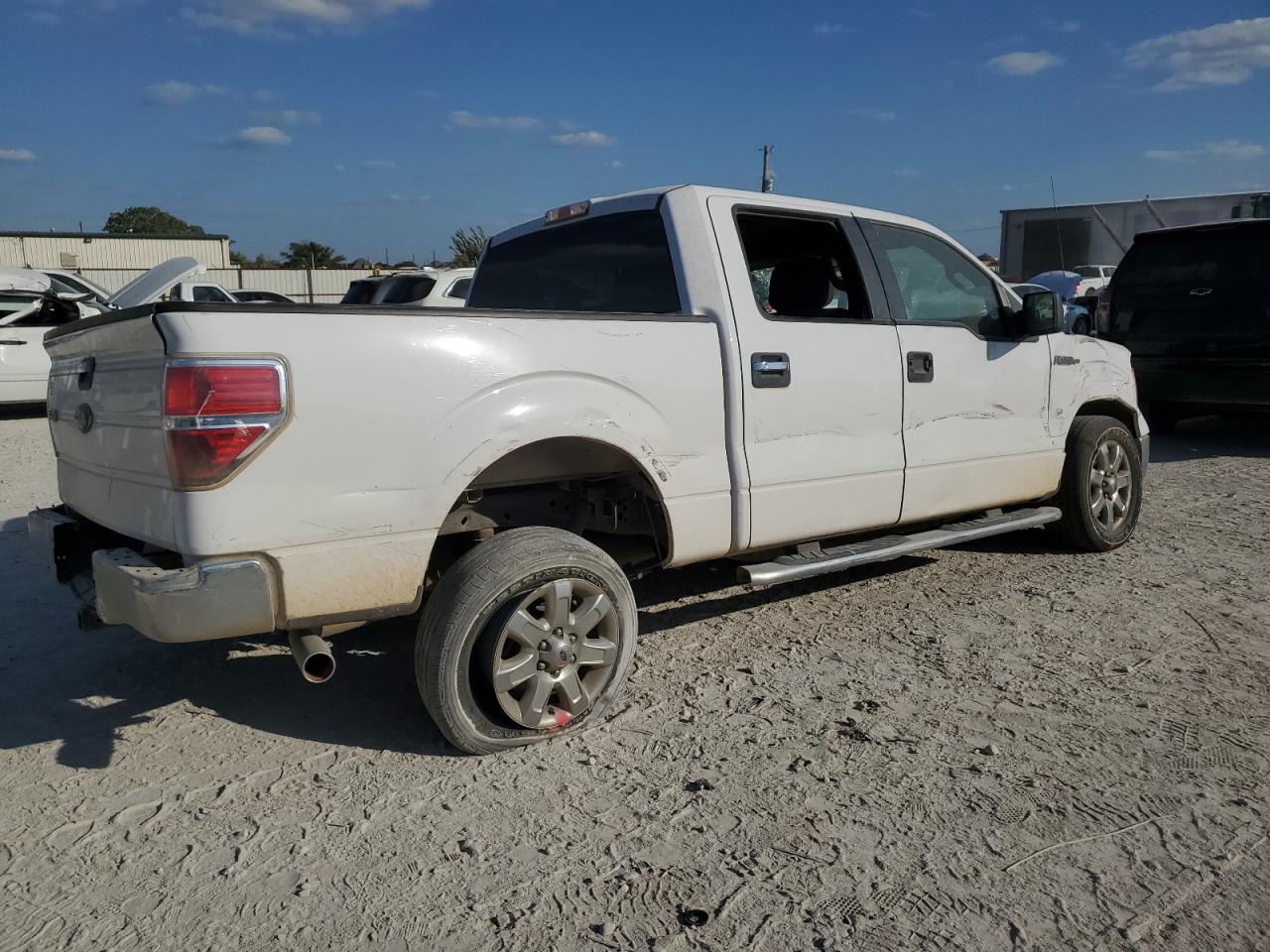2014 Ford F-150 - Image 3