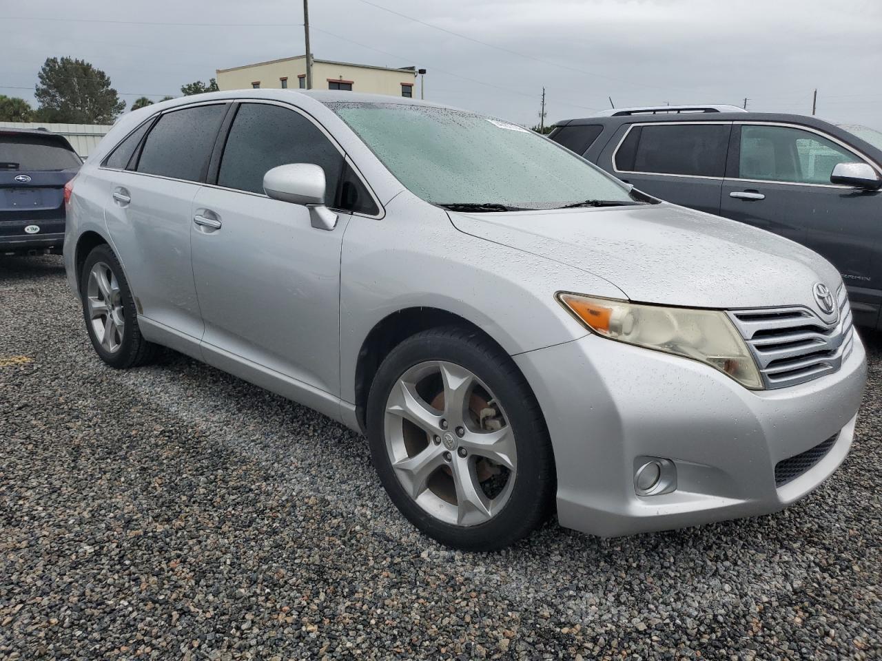 2011 Toyota Venza - Image 4