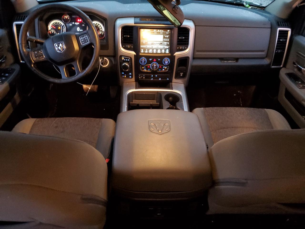 2015 RAM 1500 - Image 8