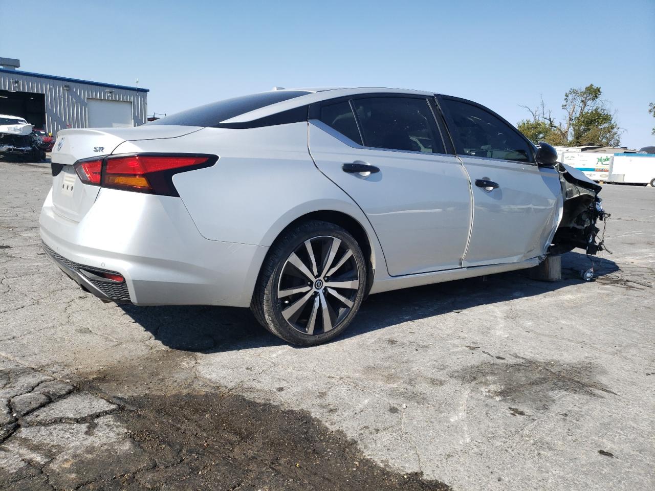 2020 Nissan Altima - Image 3