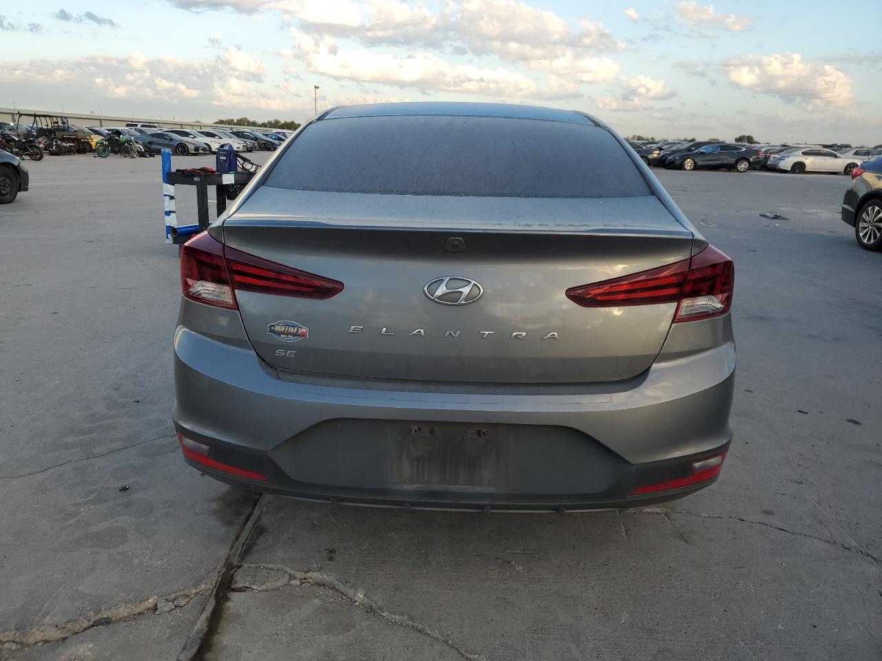 2019 Hyundai Elantra - Image 6