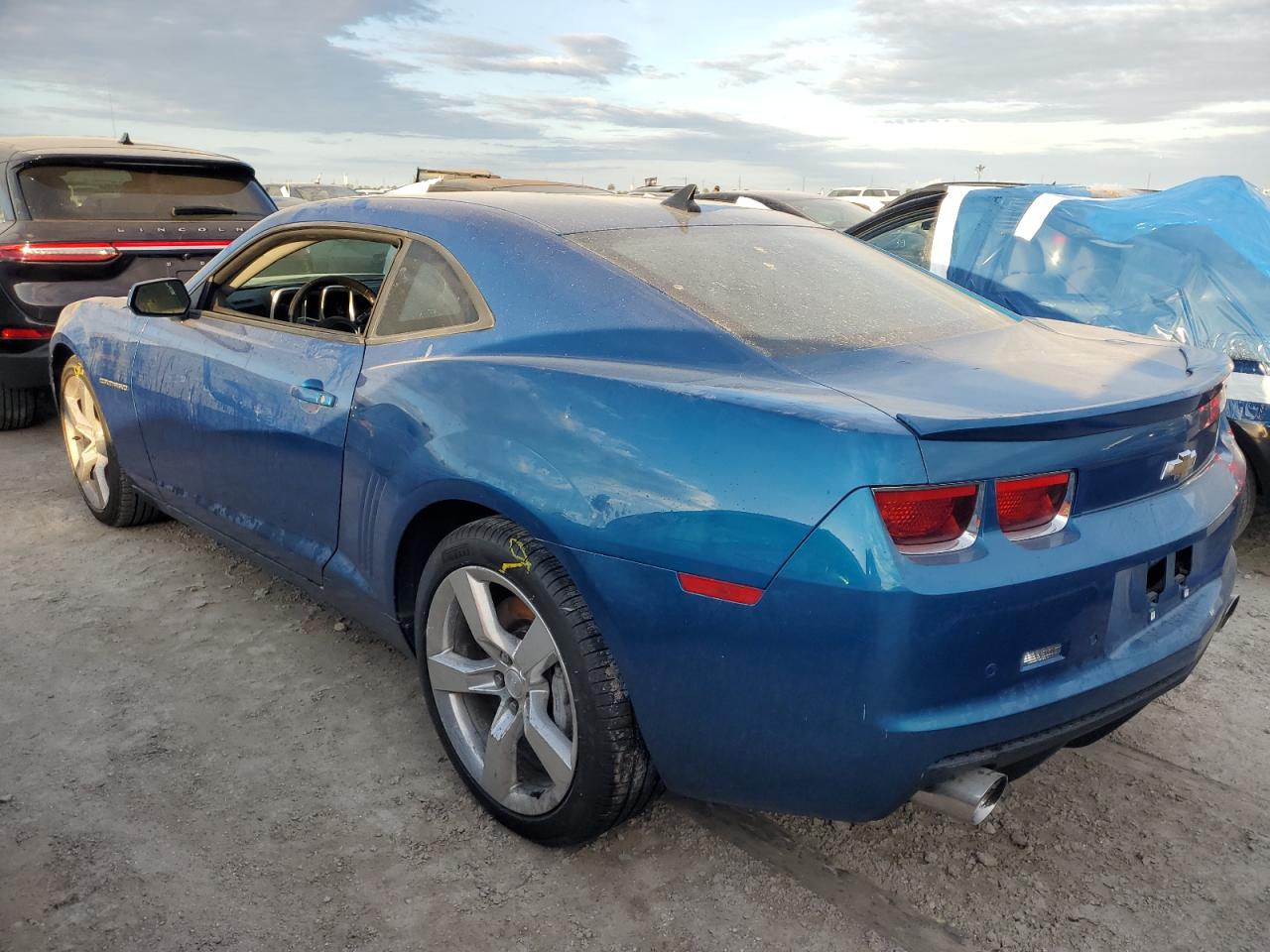 2010 Chevrolet Camaro - Image 2