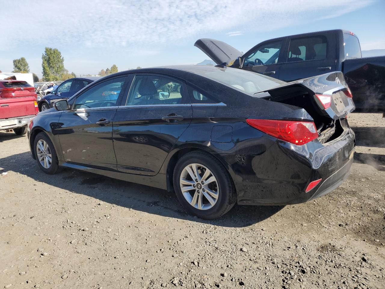 2014 Hyundai Sonata - Image 2