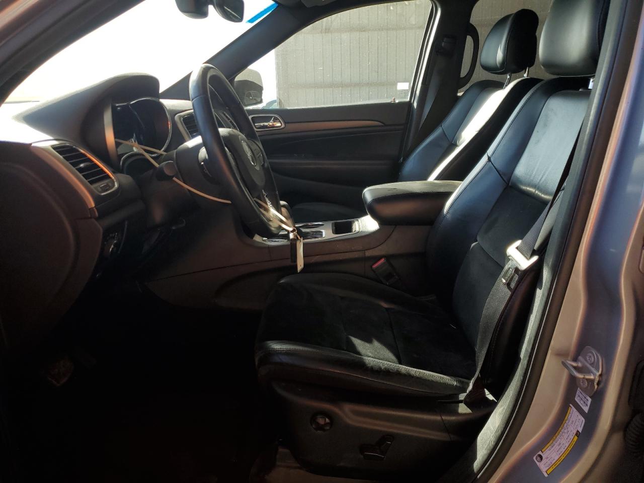 2018 Jeep Grand Cherokee - Image 7