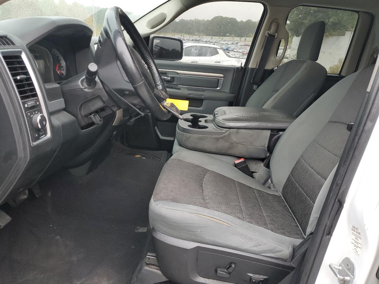 2015 RAM 1500 - Image 7