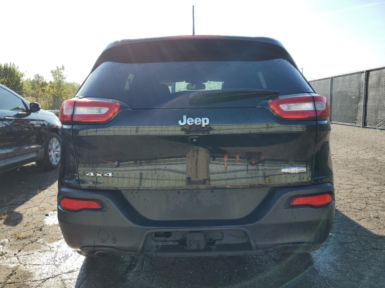 1C4PJMCB1JD539348 2018 Jeep Cherokee Latitude