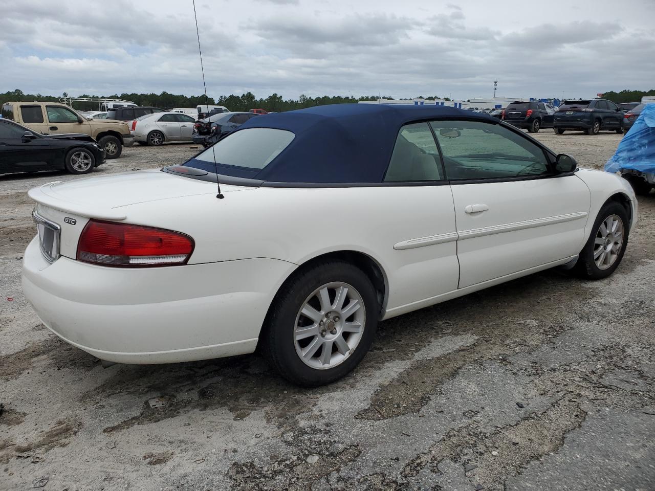 2003 Chrysler Sebring - Image 3