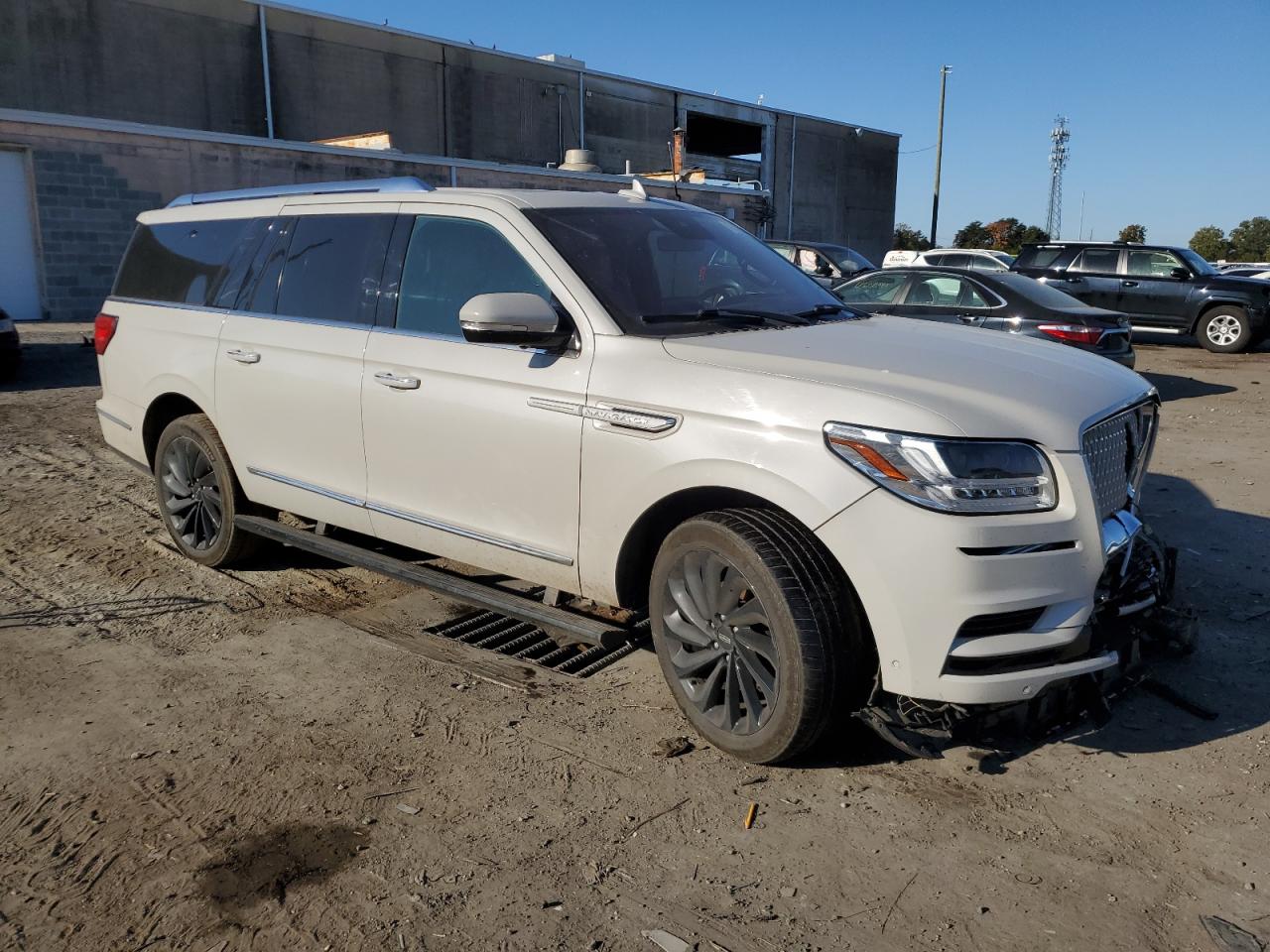 2020 Lincoln Navigator - Image 4