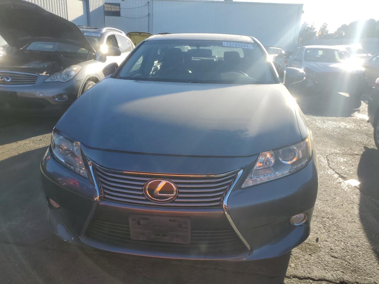 2014 Lexus ES - Image 5